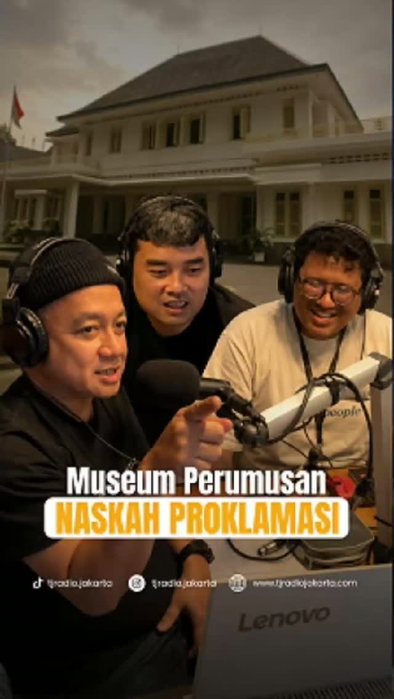 Kenapa ya harus di Rumah Maeda?
Kali ini Jhosua ma...