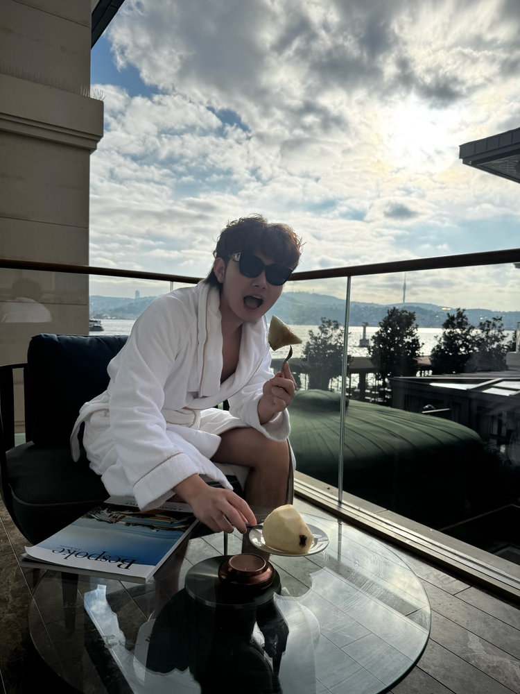 A quiet holiday pause in Istanbul🇹🇷