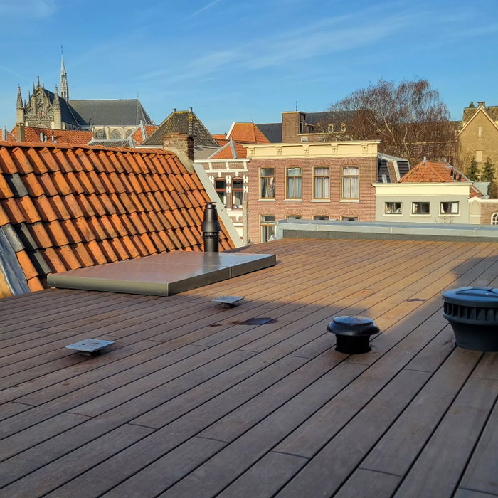Wat een geweldig project weer via @krugercreaties. Ditmaal in het centrum van Leiden met uitzicht op de Pieterskerk.....
