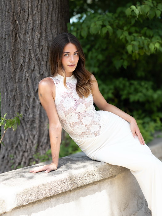 Nouvelle série avec @evaspinasse, votre candidate numéro 16 à Miss Île de France