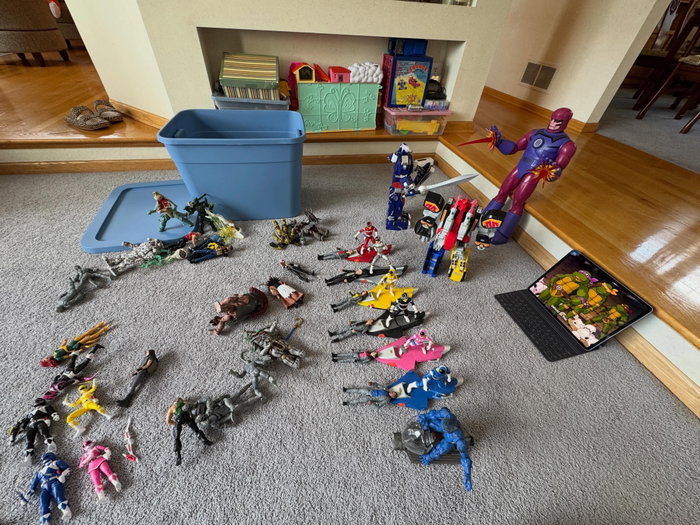 Saturday morning cartoons and living room battles! When we were kids we came up with endgame level s…