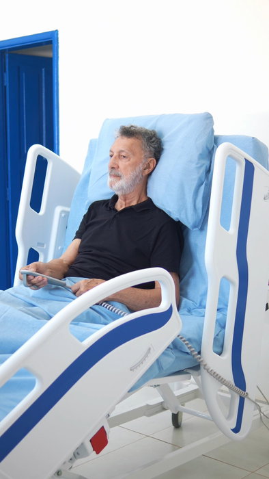 A cama elétrica de 5 movimentos soma mais pontos de ajuste elétrico à configuração básica, oferecendo mais posições de c