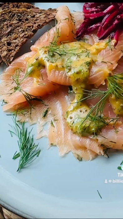 Gravlaks klart til nasjonaldagen❤️🤍💙🇳🇴