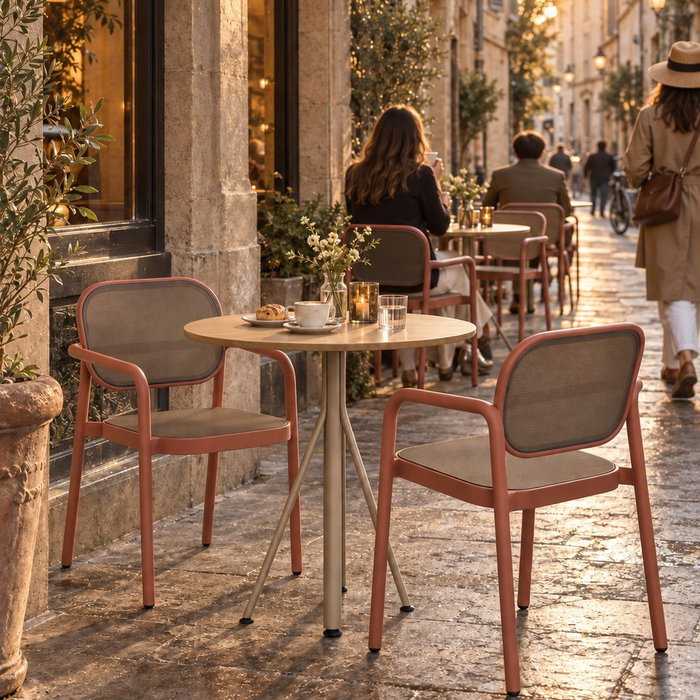 Hotel, cafe & bar collection, all in one.