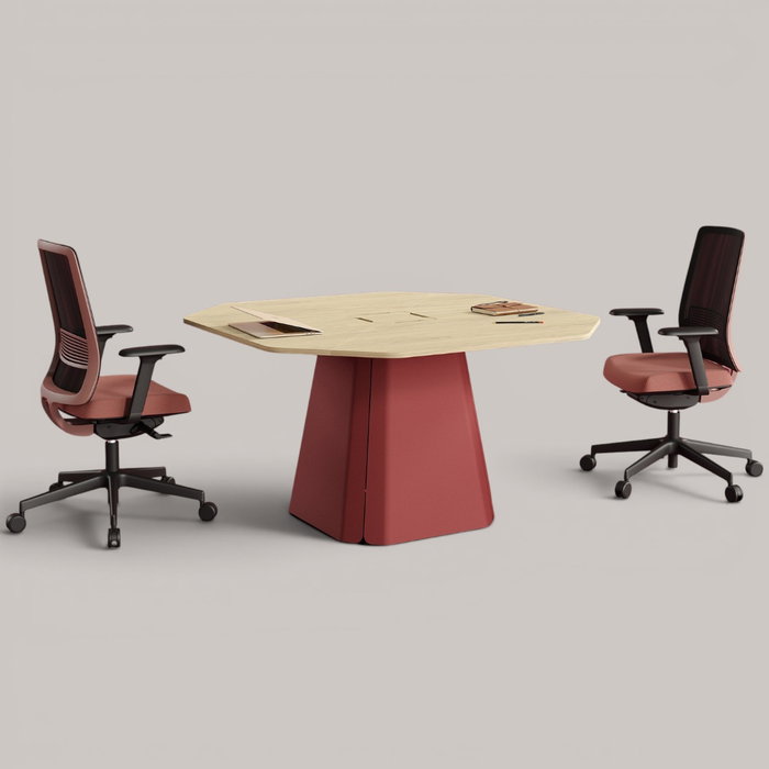 INFORMATIC.
Bold geometry, strong presence.