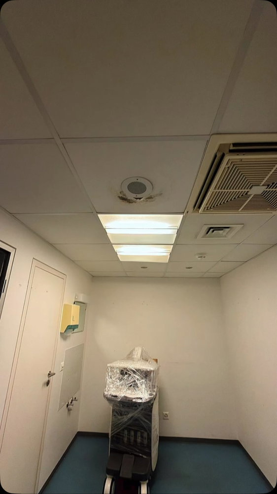 ⏱️ Une demande express, un local remis en état en deux jours !

Un centre de radiologie a fait appel à Swis…
