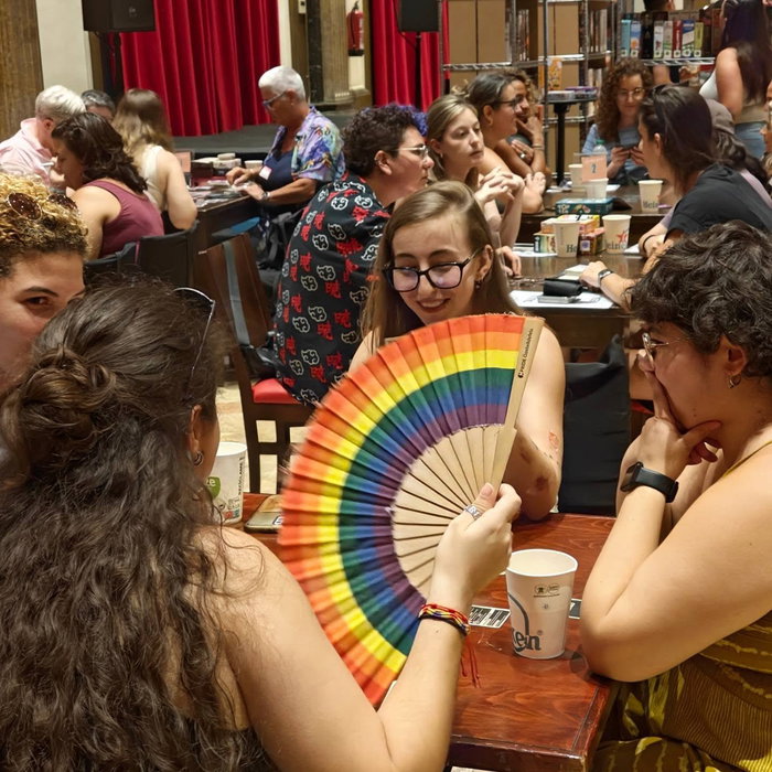 Tremendo Slow Friending Lúdico [Mujer + Mujeres] hoy en @estaciorestaurant 😀 junto a @lesgirlsoficial 🌈

¡Más de 30 mu