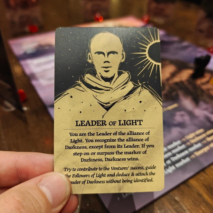 Hace unas semanas nos llegó un paquete de George Manios y su editorial griega @breezy.boardgames: Gods' Will, un juego d