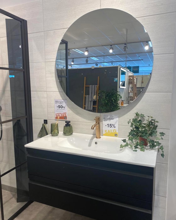 Utstilling 50% 😊
Kom innom hos oss på

Fullt trykk hos kampanje tom 20/9-26
Kampanje på Huseby 25% 