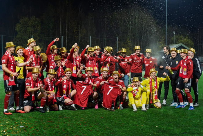 For en helg i lokalmiljøet vårt! ⚽️

EIF med opprykk til 3. divisjon i går og ETF med opprykk til Ob