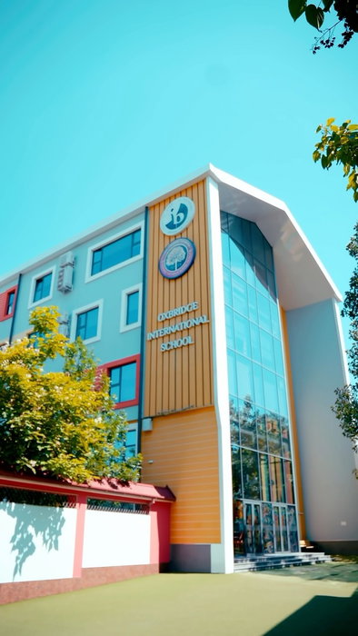 Oxbridge International School Instagram