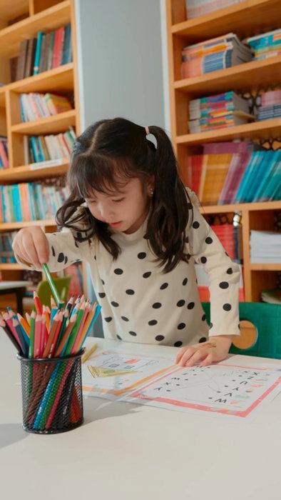 Oxbridge International School Instagram