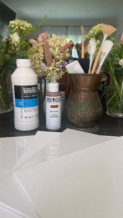 How I prep my canvases to oil paint. 

Why do we gesso a canvas before oil paint