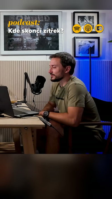 Z fotky kočky obvinění. 🐱

AI překladač na X vzal nevinnou fotku s popiskem a v