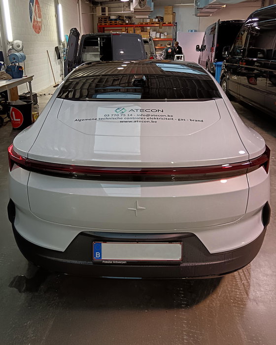 Deze gloednieuwe Polestar kreeg bij XL Reklame een bestickering op maat. Strak, stijlvol en helemaal in de huisstijl van Atecon. Klaar om de baan op te gaan!

Bedankt voor het vertrouwen, Atecon. Veel veilige kilometers gewenst! 🚗