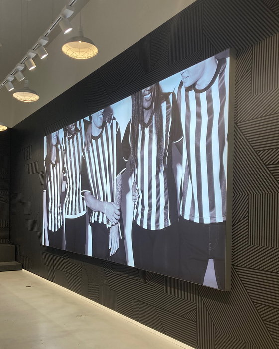 🔥 Nieuwe branding voor Foot Locker Brussel.

Een opvallende uitstraling, gerealiseerd door IMPRENTA®.