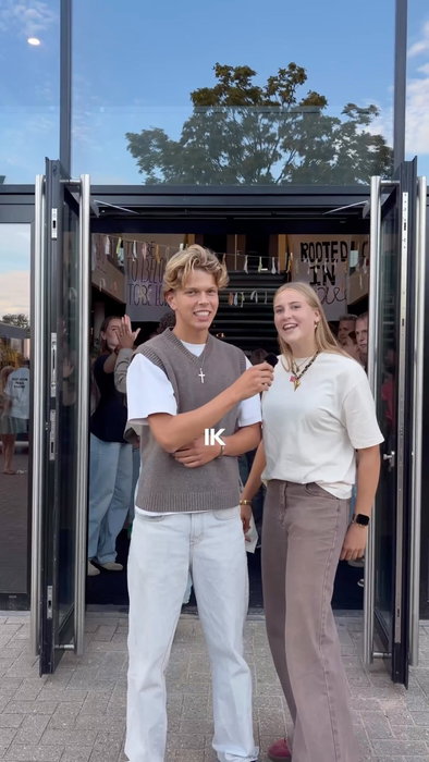 beetje slecht gezet door Luus & Thijs, maar we moeten meeeeer Bijbellezen guys🙂↕️🙂↕️