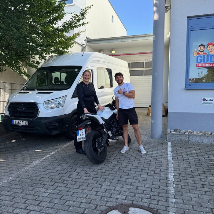 Jaaa 🥳 Simone Simone, wie kann man nur so nervös sein 😅 Aber du hast geliefert ich freue mich Fahr vorsichtig und genieße die Zeit auf dem Bike ☀️