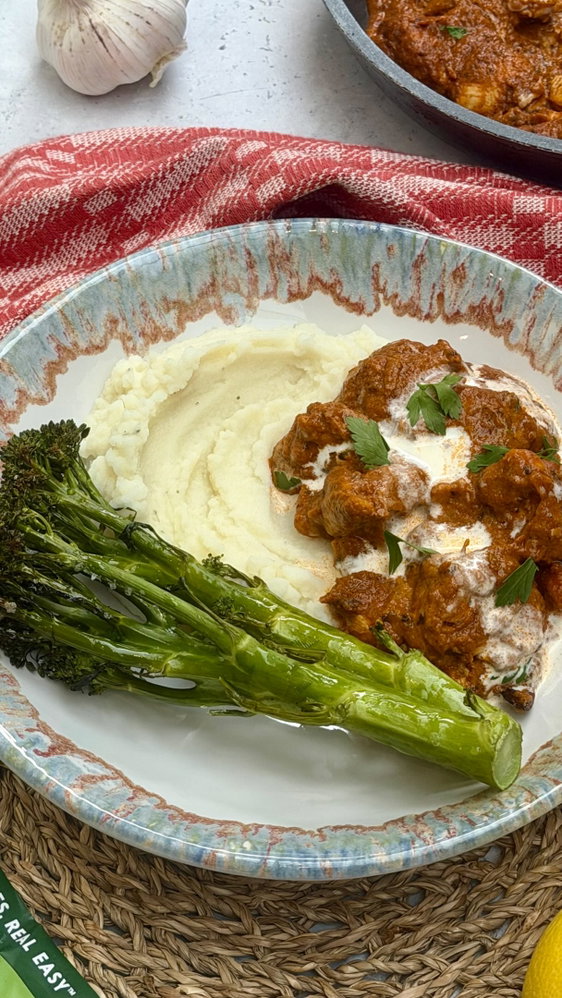Butter Chicken Mash 🍛🥔✨
Creamy Butter & Herb Perfect Mash topped with tender butter chicken, roas...
