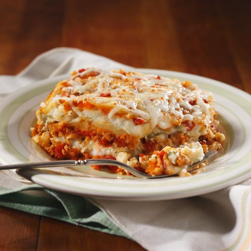 Looking for a cosy dinner idea? 🍗🥔

Switch up your usual lasagne with this buffalo chicken layered...