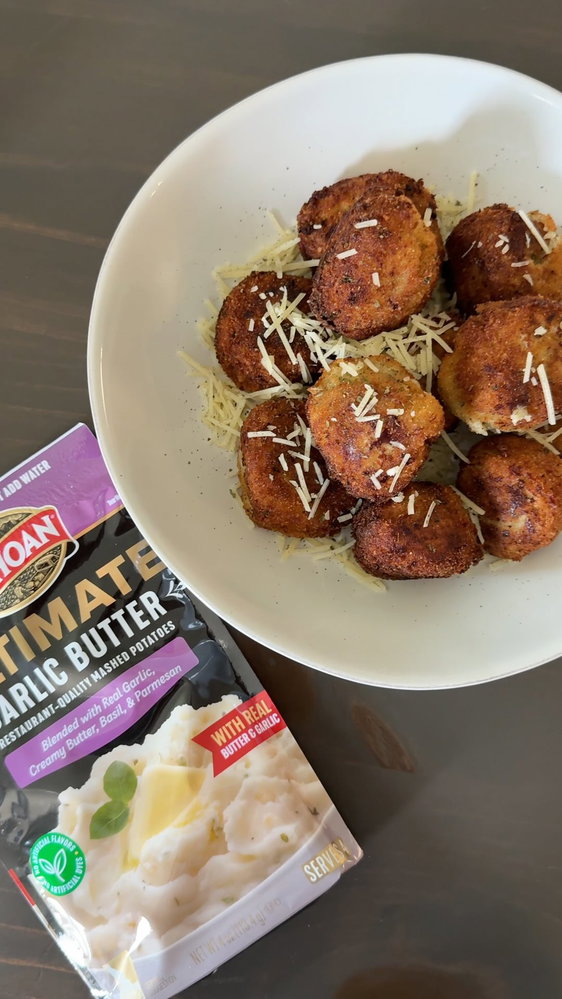 These mashed potato balls are about to be your new favorite way to serve the Ultimate Garlic Butter ...