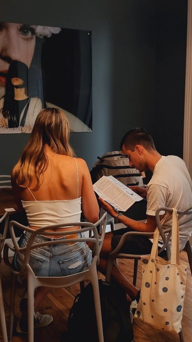 Feel at home in Lisbon ✨

From little gestures to big smiles, we prepare every detail so you can relax and enjoy your stay. 🛏️🎨🌿

Stay with us at Cheese & Wine — and feel right at home. 👉 cheese-wine.com

Video captions: @lietecoutoquintal
