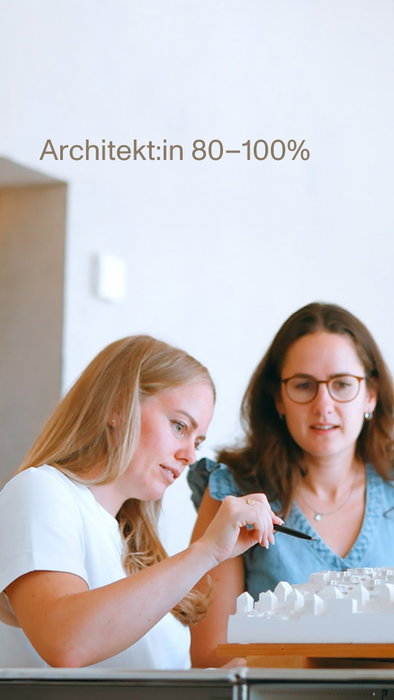 👉Wir suchen: Architekt:in 80–100%

Hast du genug von Schubladenprojekten? Dann suchen wir genau dich! 🤩

Als Entwurfsarchitekt:in bei KMP entwirfst du Projekte, die wirklich gebaut werden. Du arbeitest in einem kleinen Team mit flachen Hierarchien, direkt am Bahnhof Wettingen, oder auch im Homeoffice.

🎯Haben wir dein Interesse geweckt? Den ausführlichen Stellenbeschrieb findest du in der Bio. 🔗

Nerma und das Entwurfsteam freuen sich auf deine Bewerbung!