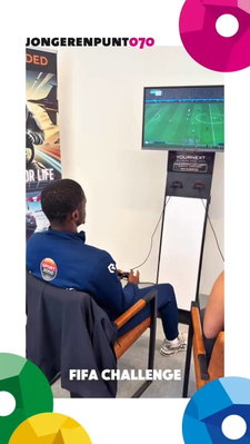 🎮 Wist je dat je je skills ook kunt ontdekken door het spelen van games? 

@ivoreyvaxeldongen en @tonny.gha waren uitgenodigd bij het werkbezoek van wethouder @icarnur voor een FIFA challenge! ⚽️

🥅 Tijdens het gamen wordt er gekeken naar de skills die je gebruikt en op basis daarvan wordt er een profiel gemaakt. 

🏆 Het profiel van Ivorey laat zien dat zij een ‘Achiever’ is: doelgericht, creatief, competitief en proactief. Tonny is net als de wethouder een ‘Socializer’: sociaal, communicatief, positief, mensgericht en iemand die goed kan samenwerken. 

🎮 Vind jij dit een toffe manier om te ontdekken welke skills jij in het echte leven ook kunt inzetten? Laat het ons weten in de comments👇

Wil je hier meer over weten of wil je sowieso graag aan de slag met jouw ontwikkeling? Jongerenpunt070 is er voor jou 💙🩷
🔝 DM ons
📲 Bel of app ons op 06- 10307324
✉️ Mail naar jongerenpunt070@denhaag.nl
📍Of loop binnen bij het jongerenpunt bij jou in de buurt 🔗 Check de routes en openingstijden via de link in onze bio

#gamen #skills #FIFA #jongeren #ontwikkeling #toekomst #denhaag #jongerenpunt070 #werkbezoek #wethouder #challenge #iamprogrez