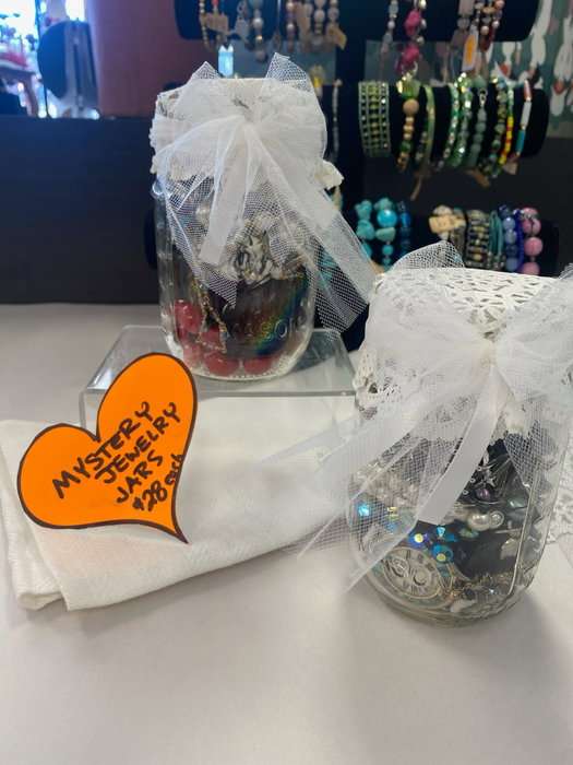Trick or treat 👻🎃

Our mystery jewelry jars are back just in time for spooky season! You never know what vintage treasures are hiding inside…

$28 per jar. Pick your jar and see what treats are waiting for you!

Dishfunctional
225 Lancaster Ave
Malvern, PA

Monday–Saturday 10–6
Sunday 11–3