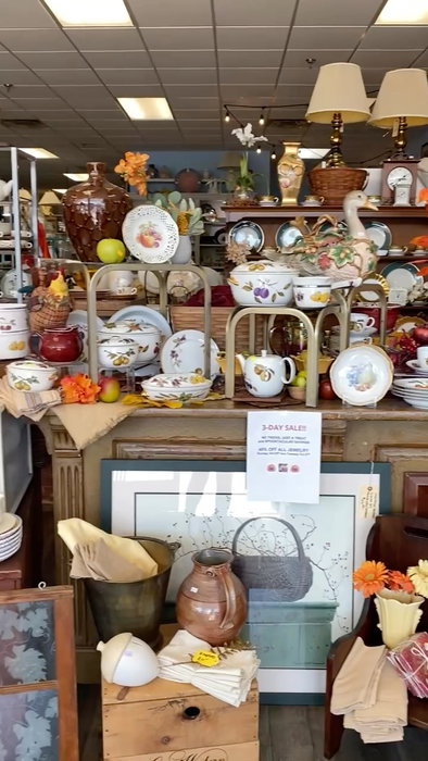 What a beautiful day in the neighborhood — at Dishfunctional, that is!

Take a little tour through the store and find something to make your home feel a little cozier.

There’s always something new to discover🏡

Dishfunctional
225 Lancaster Ave
Malvern, PA

Monday–Saturday 10–6
Sunday 11–3