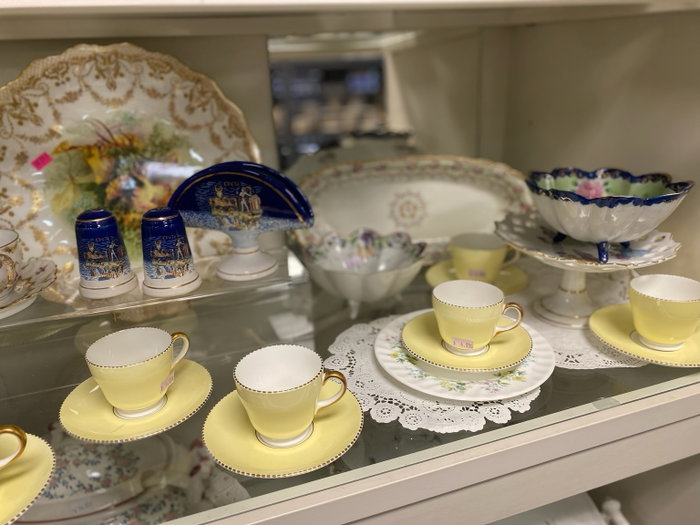 A stop at Dishfunctional a day keeps the doctor away!

There’s always something new to see here. We put out new inventory weekly 🍽️

Stop by and see what’s new today.

Dishfunctional
225 Lancaster Ave
Malvern, PA

Monday–Saturday 10–6
Sunday 11–3