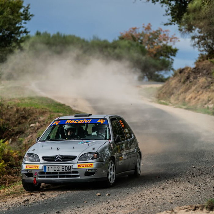 📍 Rally Carballiño 2025

Primer rally de nuestra trayectoria y debut en el Campeonato Gallego de Rallyes. Una experiencia clave para seguir aprendiendo y creciendo kilómetro a kilómetro. 🏁