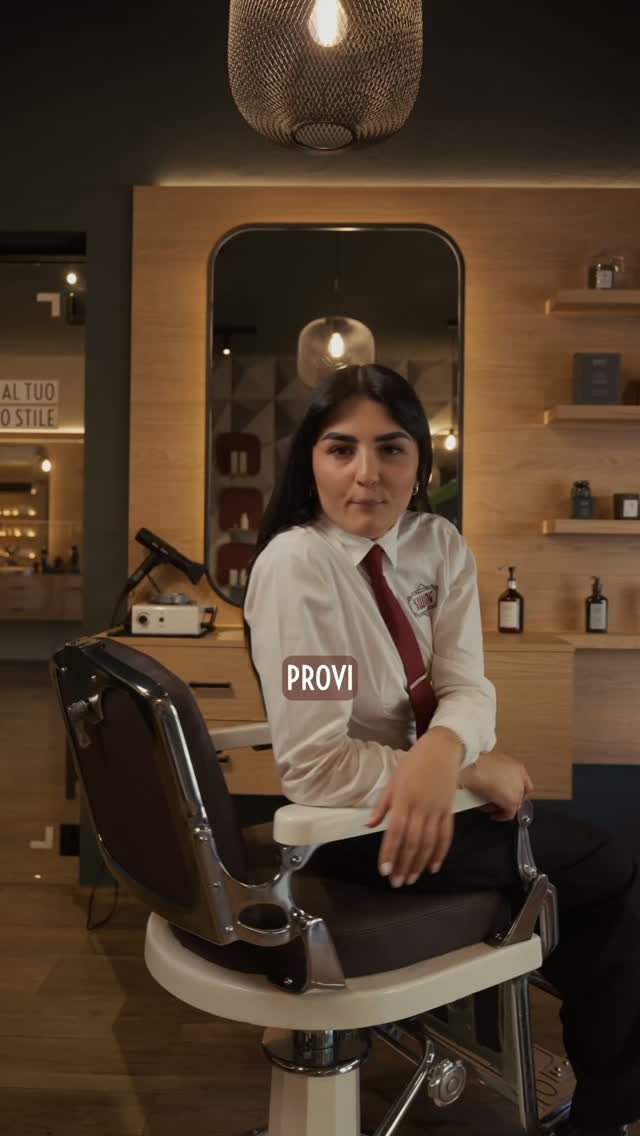 -L’estate lascia il segno anche sul cuoio capelluto.
Se senti che la tua cute è 