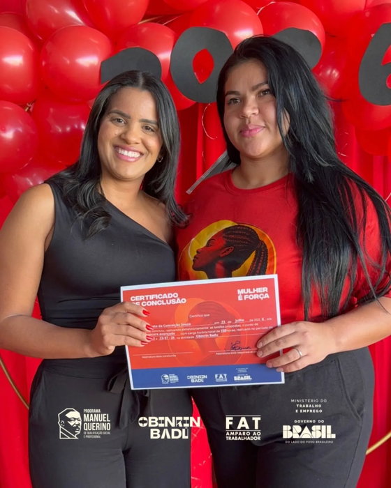 Celebramos a formatura das nossas alunas do Curso de Manicure Avançada na Estrutural. Fora…