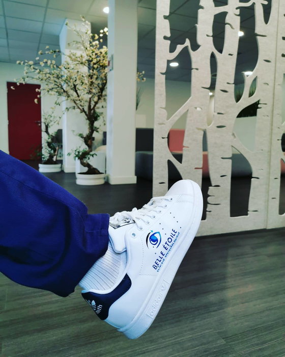 A fashion surgeon 🤩🤩 sm#custumizedshoes #refractivesurgery#myopia#byebyeglasses