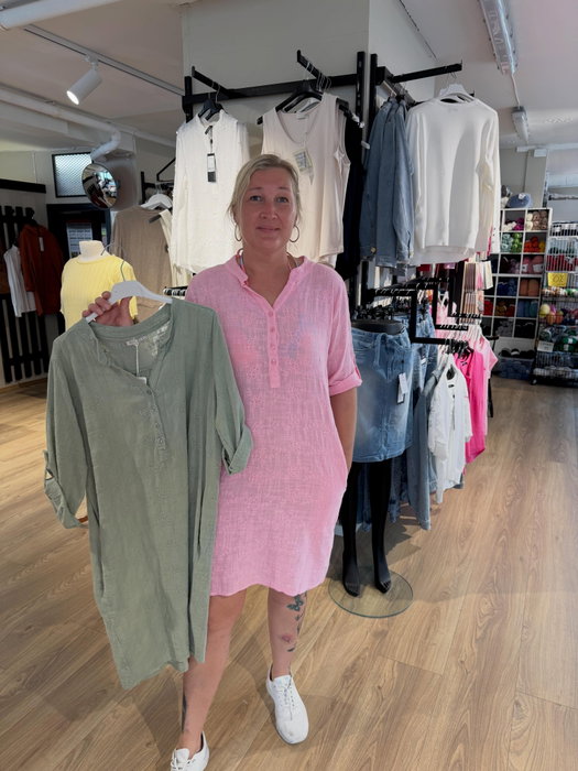 Deilig Sommervær ☀️☀️ Vi har et fint utvalg i Sommerkjoler👗👗 💖🛍️