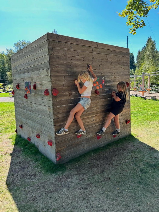 Lots of family fun nearby 🚀🧗