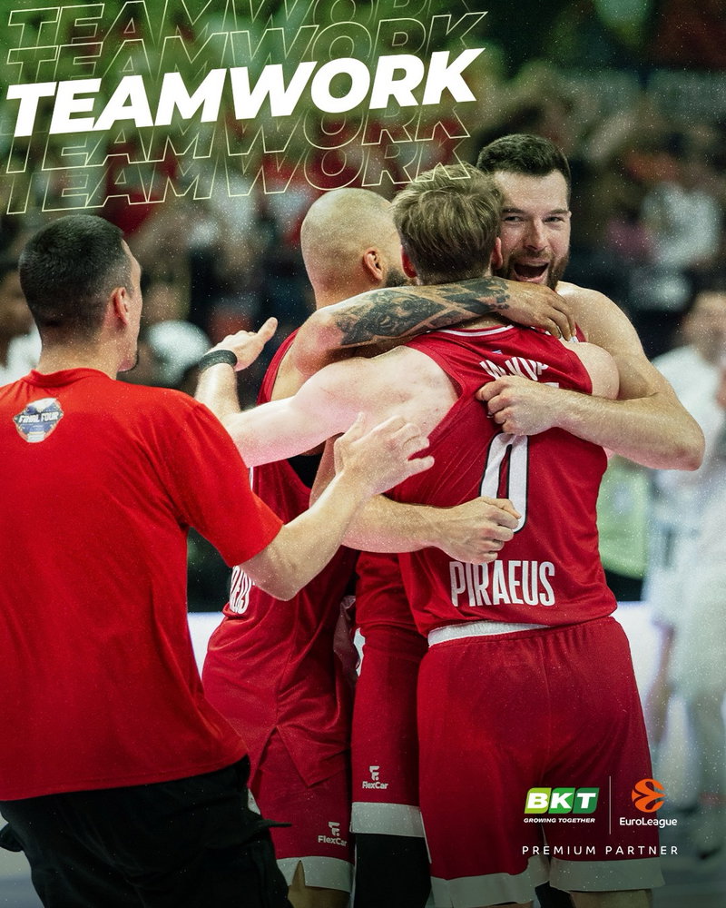 Where teamwork plays, victories follow 🏀

#EuroLeague #Teamwork #GrowingTogether #LeaveYourMark