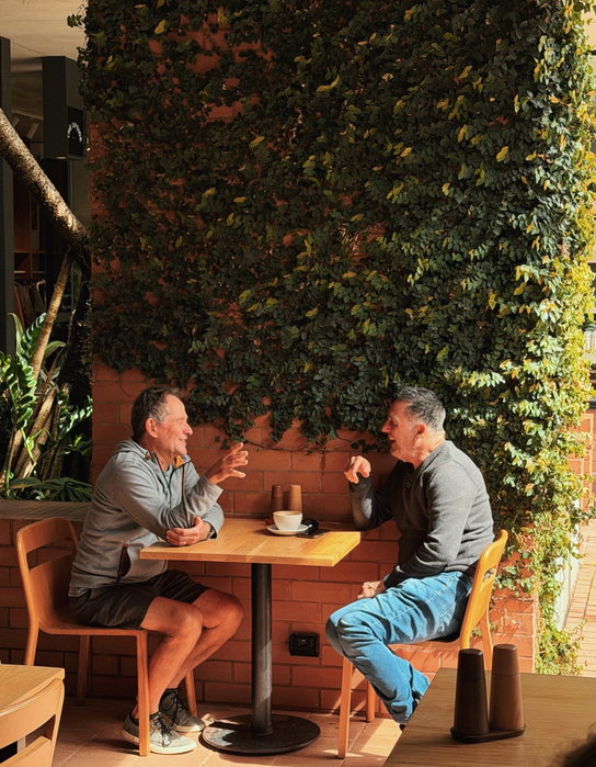 A coffee, a good chat, and nowhere you need to rush off to. Come for the coffee or the stores, stay for the conversation. Happy Weekend! ☀️