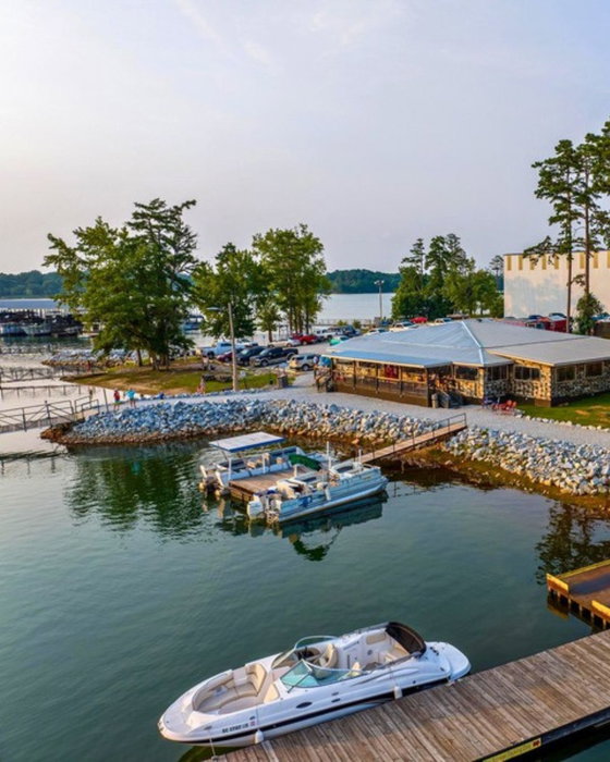 It's more than a marina - it's where lake life comes together. ⚓

From early morning launches to sunset cruises and everything in between, Hartwell Marina is a gathering place for boaters, families, friends, and visitors who share a love for life on the water.

And we wouldn't have it any other way.