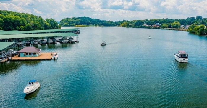 Full tanks, a busy channel, and the start of another unforgettable summer at Concord Marina. ⚓🚤