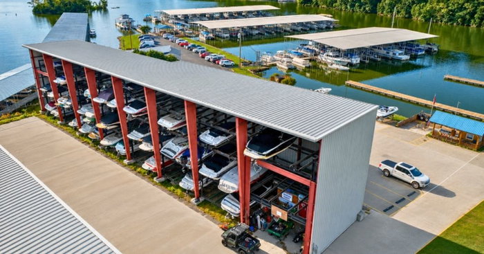 Another great season on the water is coming to a close at Louisville Landing Marina. 🍂⚓

As you start thinking ahead to the cooler months, reach out to our team to learn more about winter options for you and your boat.