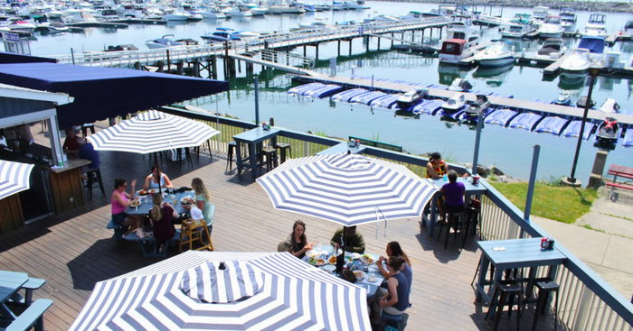 Where lake days and lunch plans come together. ⚓🍹

Whether you're stopping in after a morning on the water or gathering with friends for a leisurely meal, Charlie's Boat Yard is the perfect place to sit back, relax, and enjoy the waterfront.