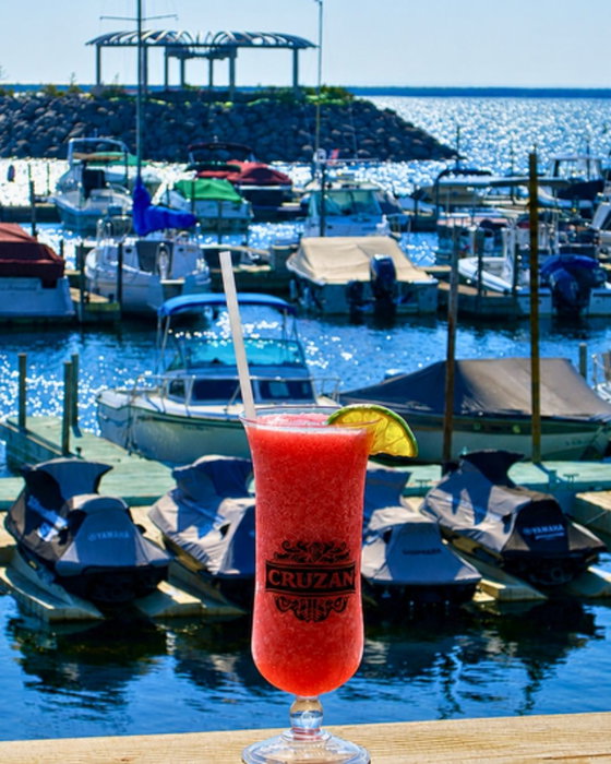 Already missing days like these. ☀️⚓

Good drinks, lake views, and days spent by the water — it’s never too early to start dreaming about next season at Buffalo Harbor Marina.

Who else is counting down to summer?