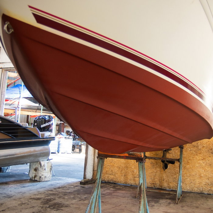 The bottom of your boat could look this good!
Bottom hull painting offered at Sun Life Marinas Torch River.
A shout out to our marine technician Joe, for a job well done!