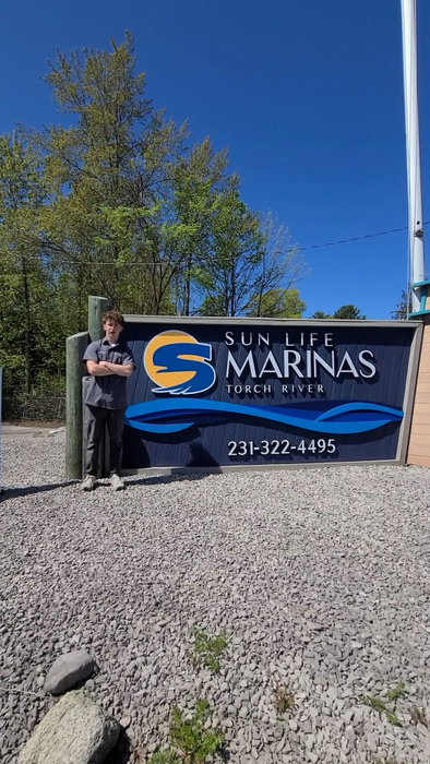 Our Hollywood Dockhand Duo has done it again! Take a minute and watch this rental boat video, starring Jaymes and Riley!! Great Job Boys!!