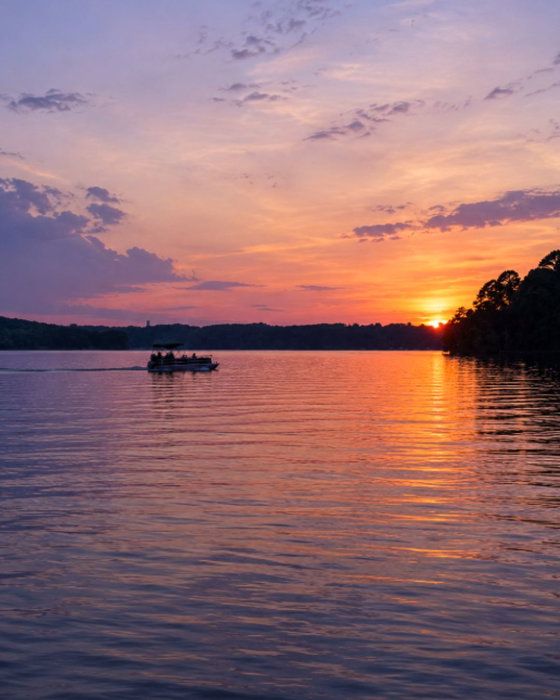 The lake has a way of saving its best views for last. 🌅⚓

A calm evening, a colorful sky, and another beautiful sunset over Old Hickory Lake.