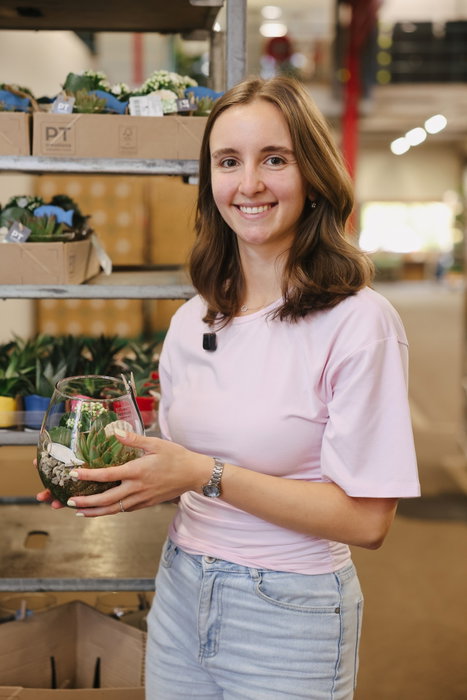 Tijd om kennis te maken met Paulina! 🌿 Paulina is volop in ontwikkeling binnen Zyon. Ze leert momenteel&hellip;