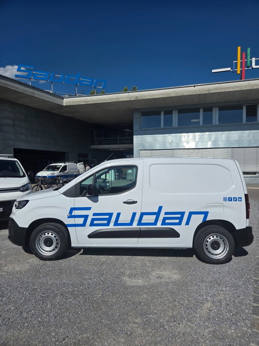 🚚 Auslieferung, eines weiteren neuen Fiat Doblo für die Saudan AG in Solothurn. Ausgestattet mit einem robusten Holzbod