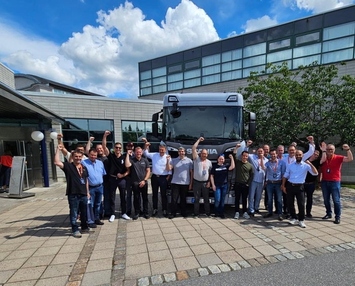 Fokus Zukunft: Zu Besuch bei Scania in Södertälje 🇸🇪 Trucks🚛 Technologien und starke Impulse – das Händlertreffen am